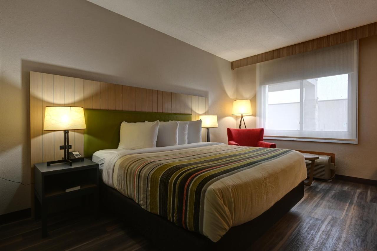 Country & By Radisson, Pierre, Sd 3* Pierre