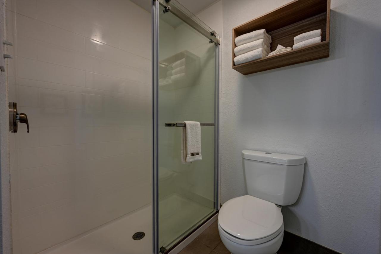 Hotel Country & By Radisson, Pierre, Sd 3*